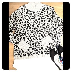 Apt 9 Women's Sweater Size XL